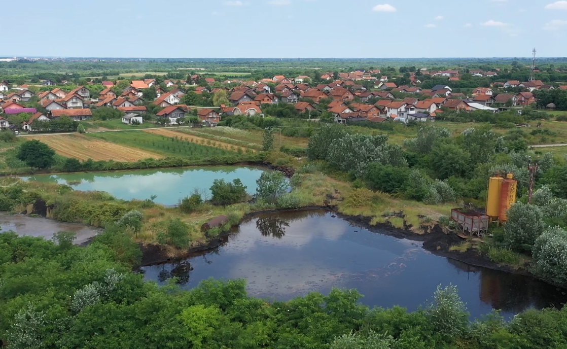 Gudronska jama – ekološka bomba u srcu modričkog naselja (VIDEO)