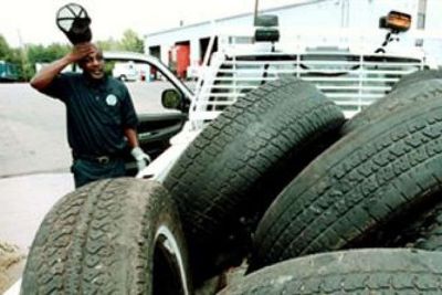 Kina kritikuje SAD zbog carina na uvoz kineskih automobila