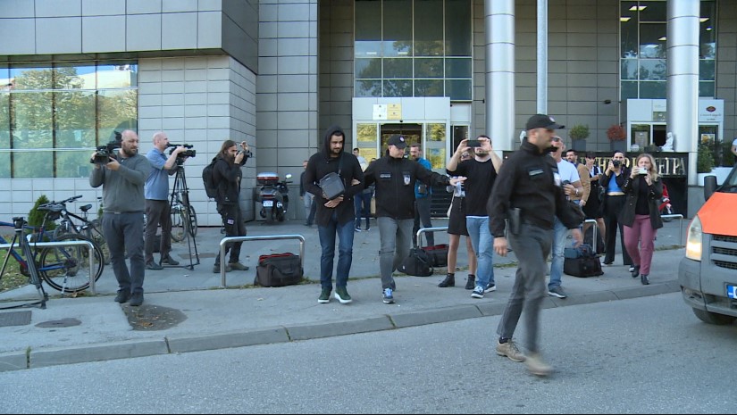 Poreska uprava suspendovala trojicu uhapšenih službenika